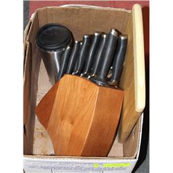 BOX WITH KNIFE BLOCK AND CAPHALON KNIFE SET WITH
