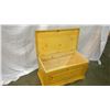 Image 2 : PINE BALNKET BOX