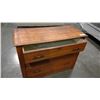 Image 2 : EASTLAKE 3 DRAWER DRESSER