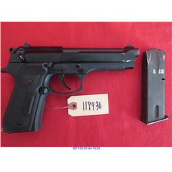 BERETTA M-9