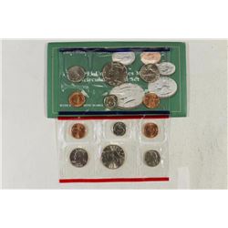 1999 US MINT SET (UNC) P/D (WITH ENVELOPE)