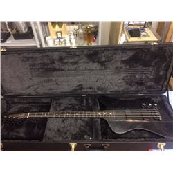 GIBSON 4 STRING ELECTRIC BASS GUITAR W/ CASE