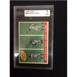 1959 TOPPS #464 MAYS' CATCH BASEBALL TRADING CARD 7 NM