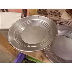 NEW GOLD PAN - ESTWING - METAL -