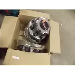 GMC HUB COVERS - 8 BOLT