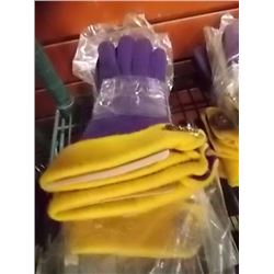 NEW GLOVES - 5 PAIR