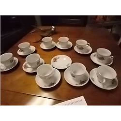 TEA CUPS AND SAUCERS - 20 PIECE TTL