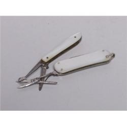 2 Novelty Pocket Knives