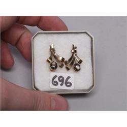 Vintage Retro Fine Gold Earrings