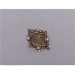 Hallmarked Gold Diamond & Pearl Brooch