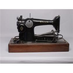Vinatage - SINGER Sewing Machine