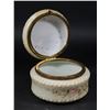 Image 3 : Wavecrest Round Dresser Box