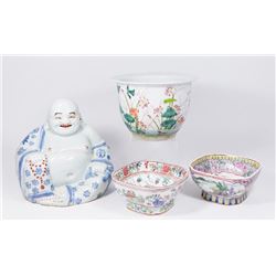 4 Chinese Porcelain Items