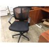 Image 2 : BLACK MESH BACK TASK CHAIR