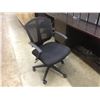 Image 2 : BLACK MESH BACK TASK CHAIR