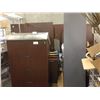 Image 2 : LARGE LOT OF MAHOGANY OFFICE FURNITURE INC. DESKS, LATERAL FILE CABINETS, AND 6 PERSON MODULAR