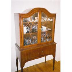 Duncan Fife Mahogany Veneer China Cabinet