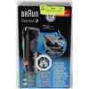 Image 1 : BRAUN SERIES 3 3050CC SHAVER