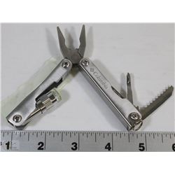 COLUMBIA CAMPING MULTI TOOLS