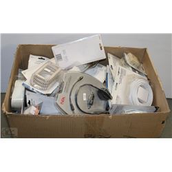 BOX OF ASSORTED ELECTRONICS INCL JACK EXTENSION