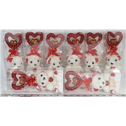 VALENTINES TEDDY BEARS. 8 PER FLAT