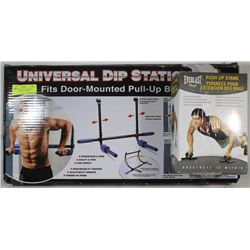 UNIVERSAL DIP STATION AND EVERLAST PUSH UP STAND