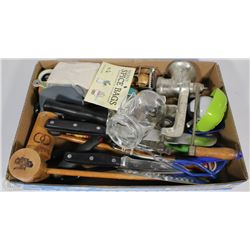 KITCHEN LOT WITH VINTAGE KEYSTONE GRINDER,