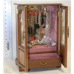 VINTAGE MELE 1976 JEWELRY BOX W/STERLING SILVER