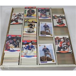 BOX OF ASSORTED 2500+ HOCKEY CARDS