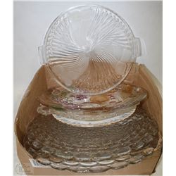 BOX OF VARIOUS GLASS AND CRYSTAL SERVING PLATTERS