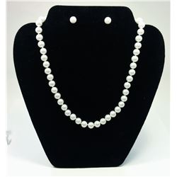 WHITE AKOYA NECKLACE & STUD EARRINGS