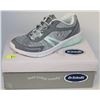 Image 1 : DR SCHOLLS SIZE 7 WOMENS SHOES