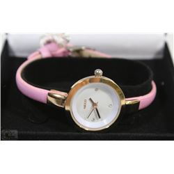 KEZZIE WATCH PINK STRAP