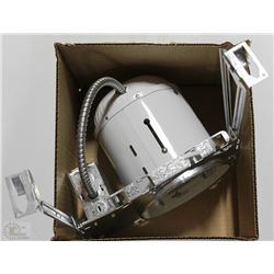 COOPER H7T INCANDSCENT LIGHT HOUSING