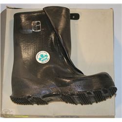 ACTON TARSAL BURT RUBBER BOOTS SIZE 8
