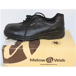 MELLOW WALK SLIP RESISTANT WORK SHOES SIZE 9