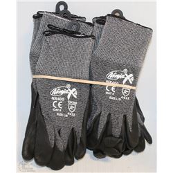 LOT OF NINJAX4 SYNTHETIC SERIES LARGE GLOVES