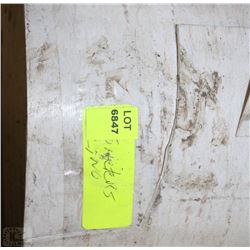 ROLL OF COMMERCIAL OFF WHITE COLOR LINO UNKNOWN