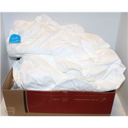 BOX OF WHITE TYVEK SZ MED DISPOSABLE COVERALLS