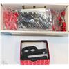 Image 1 : BOX OF ALLIGATOR CLIPS/MISC