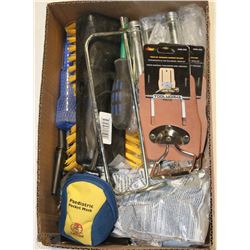 BROOM BRUSH/HAMMER HOLDERS/MISC