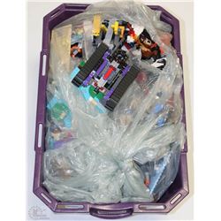 1 TUB OF ASSORTED LEGO