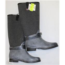 CANADIANA LADIES RUBBER BOOTS SIZE 6