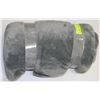 Image 1 : GREY POLAR FLEECE QUEEN SIZE BLANKET