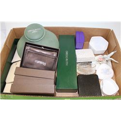 FLAT OF STORE DISPLAYS AND TRINKET BOXES