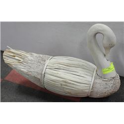 WOOD & GRASS DECORATIVE SWAN
