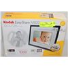 Image 1 : NEW KODAK EASY-SHARE M820 W/8"-DIGITAL