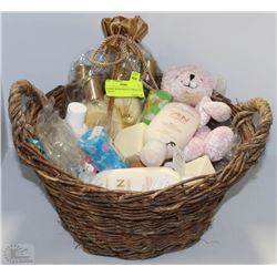 BASKET W/NEW BEAUTY PRODUCTS - BATH