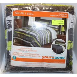 YOUR ZONE REVERSIBLE COMFORTER & SHAM SET