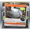 Image 1 : YOUR ZONE REVERSIBLE COMFORTER & SHAM SET